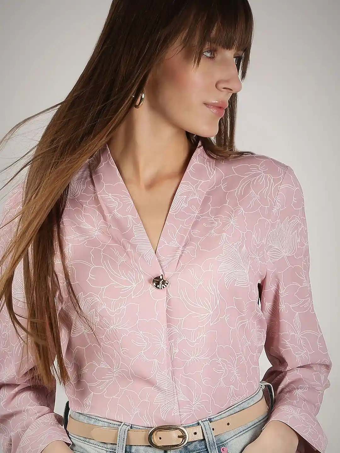 Buy Vero Moda Women Floral Printed V-Neck Top Tops for Women