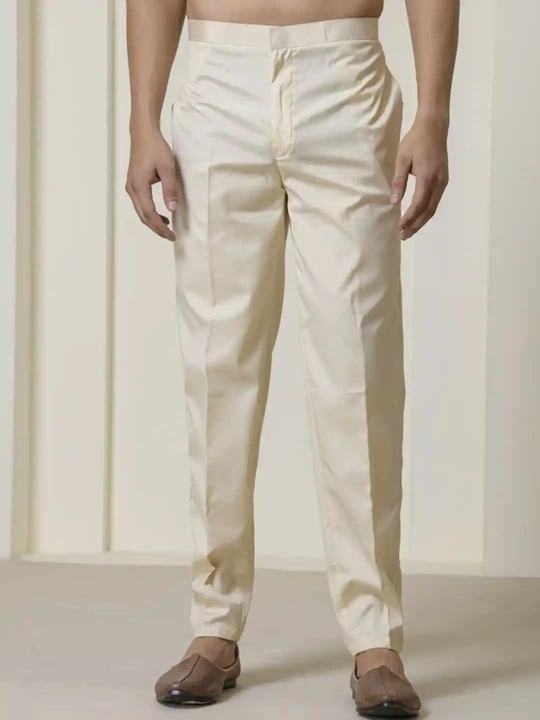 Satwaa Men Tailored Tapered Fit Cotton Pleated Trousers