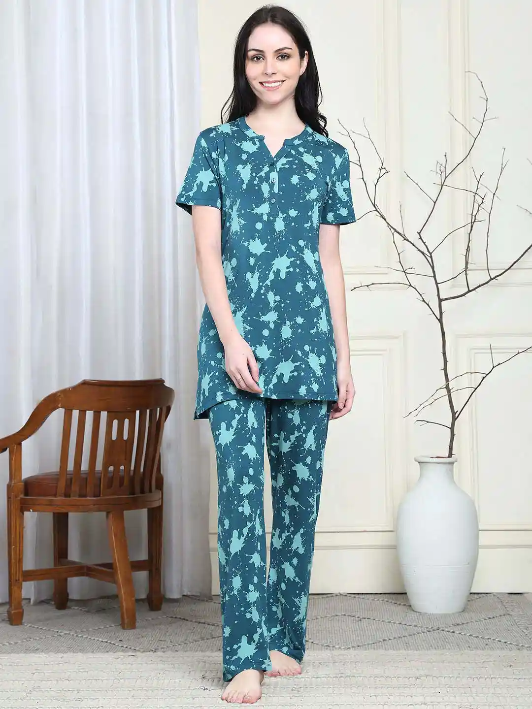 Kanvin Women Printed Mandarin Collar Top Pyjamas Night suit