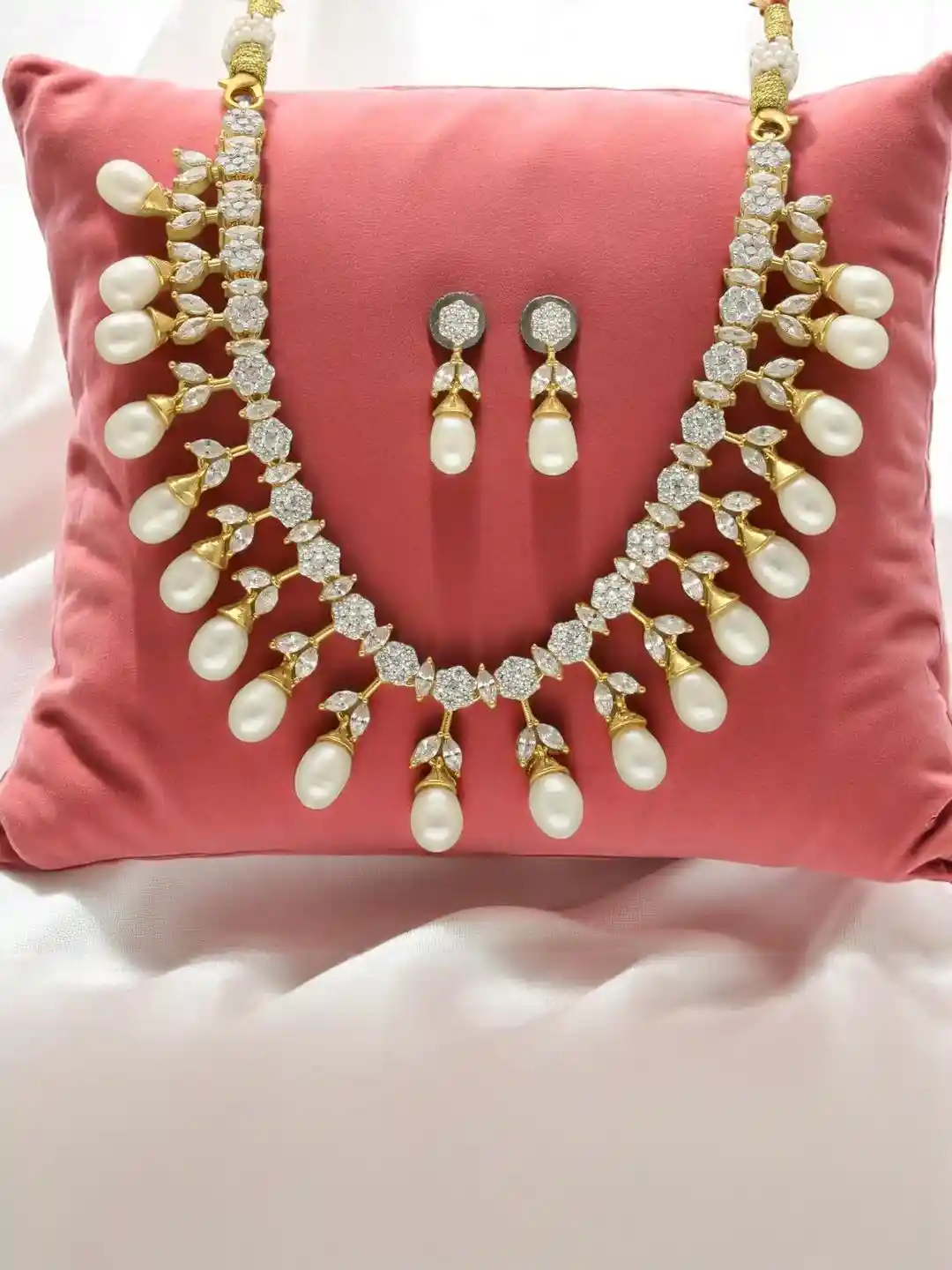 Buy Sri Jagdamba Pearls Gloryveil Pearl Necklace Set Jewellery