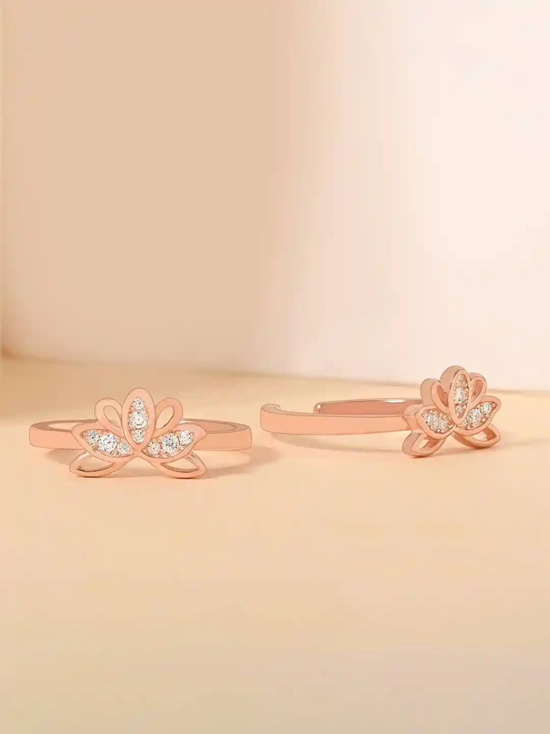 TOUCH925 925 Silver Petal Crown Toe Rings