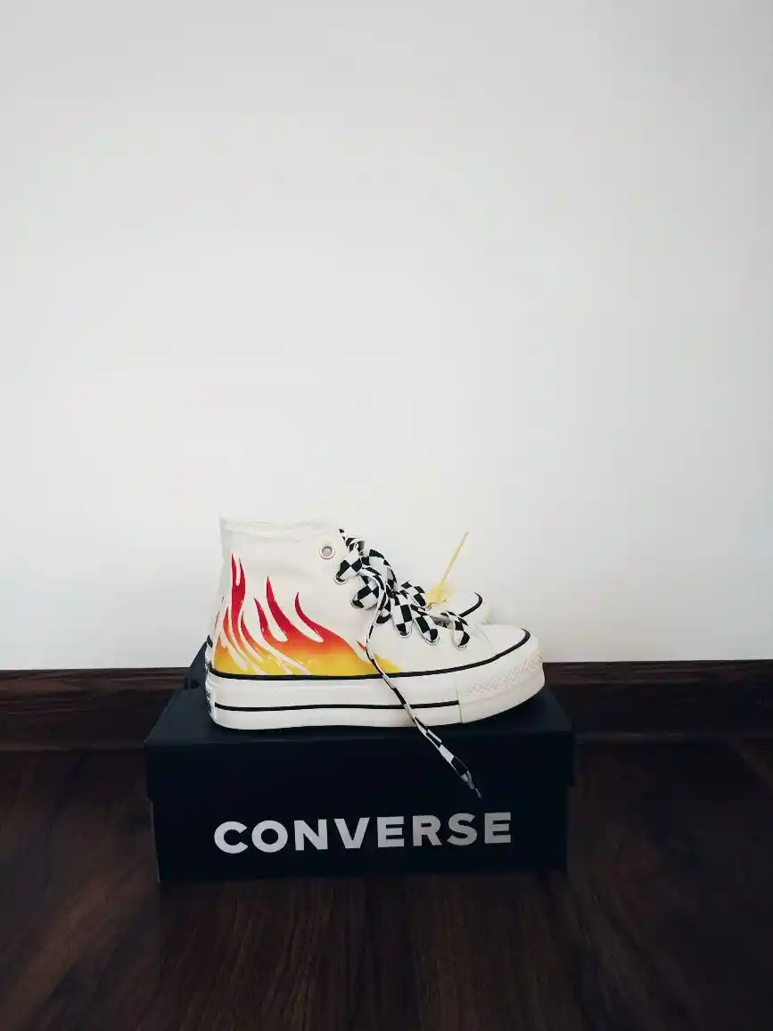 Buy Converse Women Chuck Taylor All Star Lift Platform Flames High