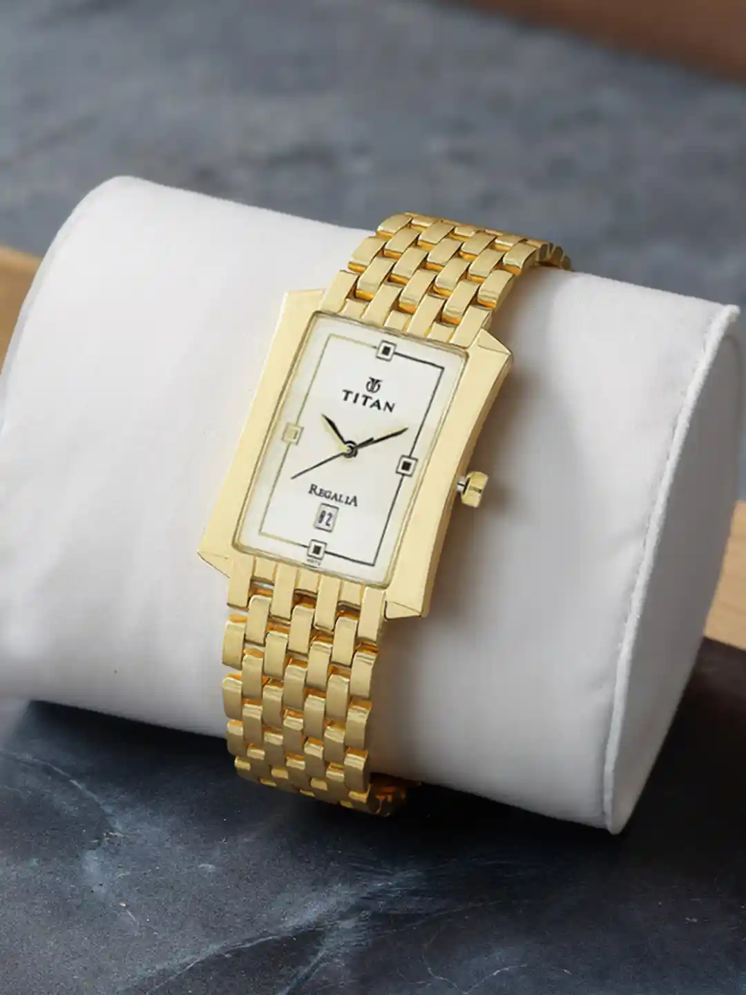 Buy Titan Regalia Men White Dial Watch NF1927YM04 Watches for