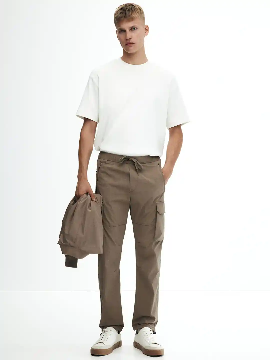 H&M Men Regular Fit Nylon Cargo Trousers