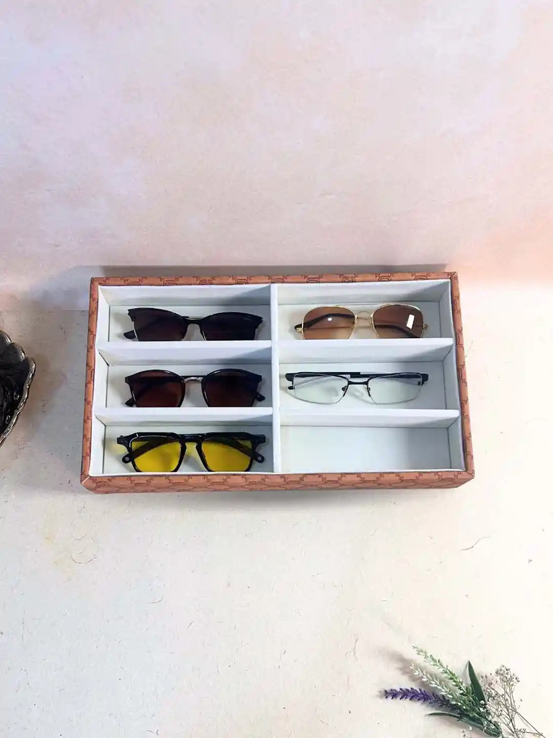 Buy La Trove Slot Tan Leather Multi-Utility Sunglass Organiser