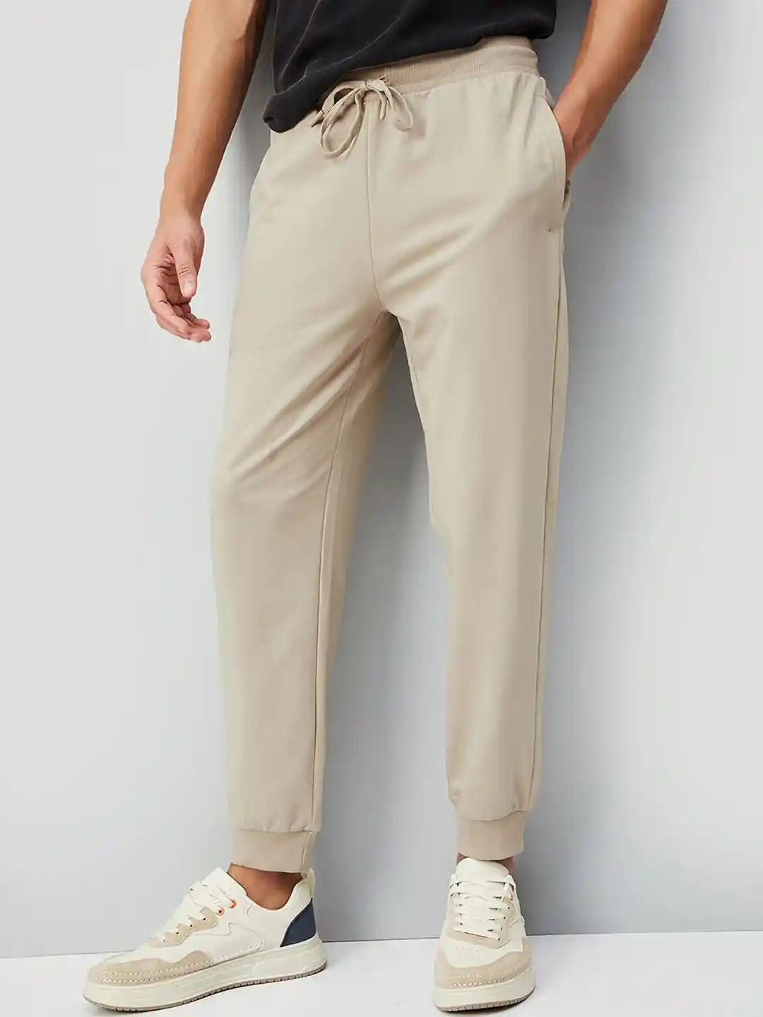 max Men Mid-Rise Joggers