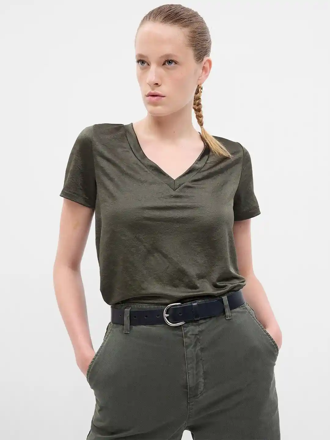 GAP Short Sleeves V-Neck Relaxed-Fit T-shirt