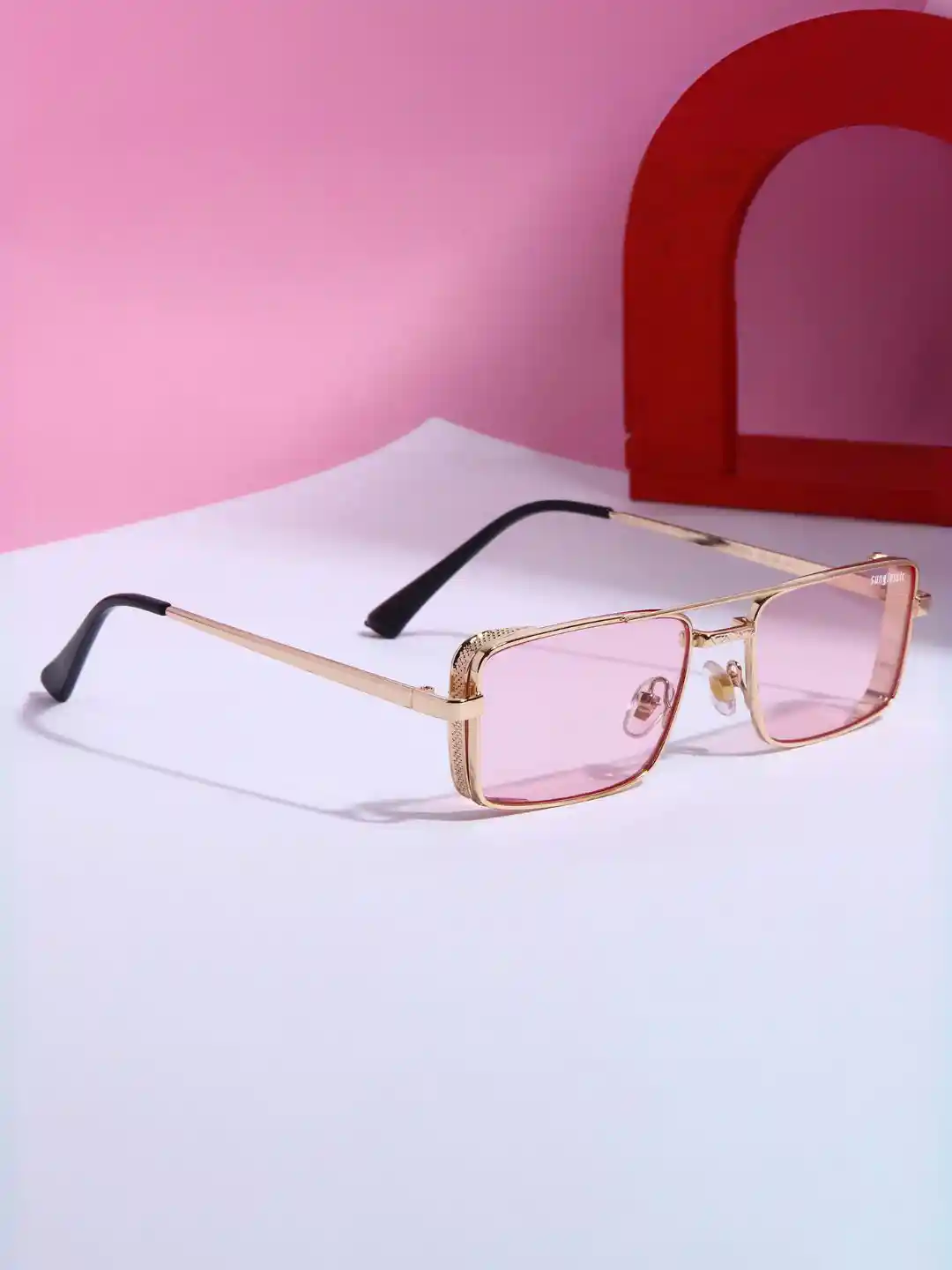 SUNGLASSIC Unisex Pink Lens Gold-Toned Rectangle Sunglasses with