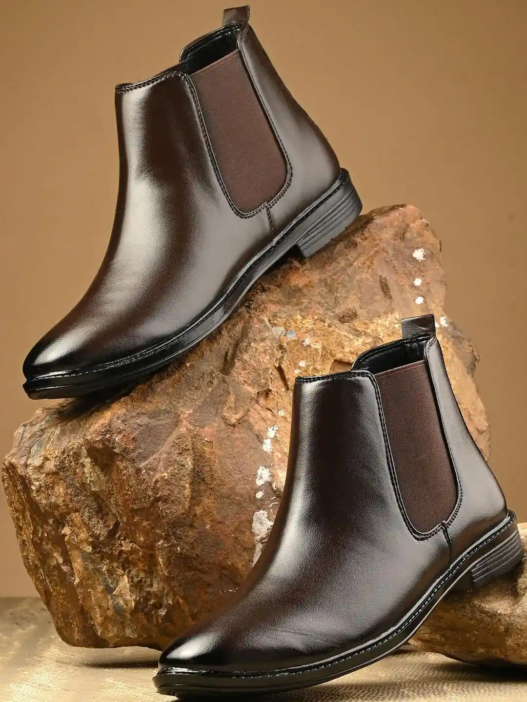 Buy aadi Men Synthetic Leather Lightweight Casual Chelsea Boots