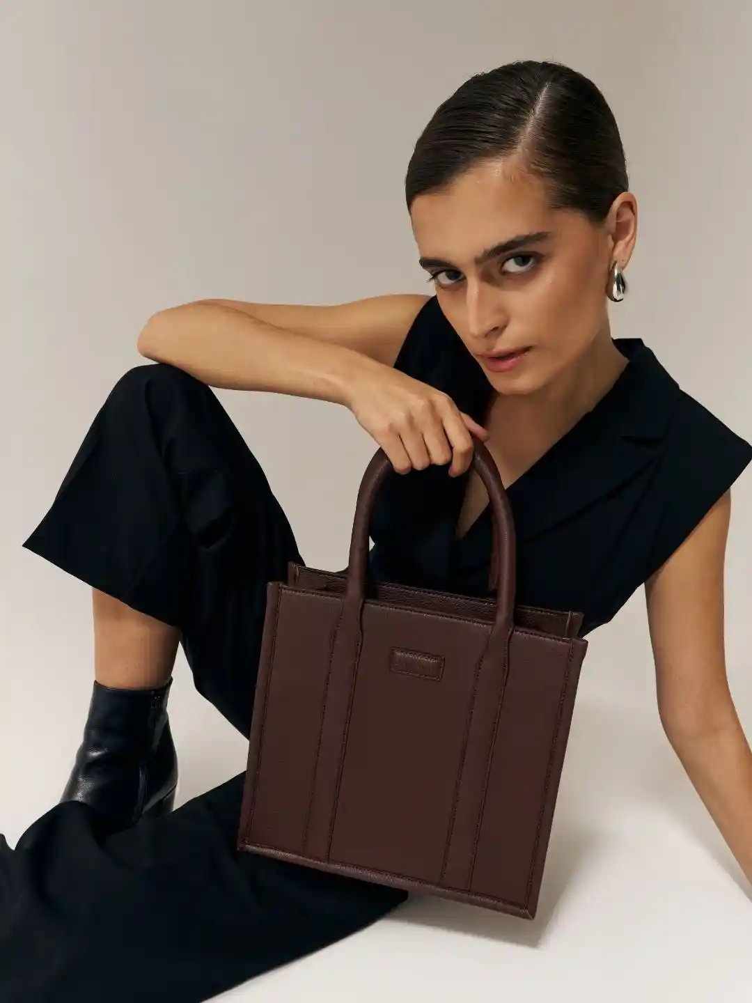 Zamana Detachable Sling Strap Structured Tote Bag