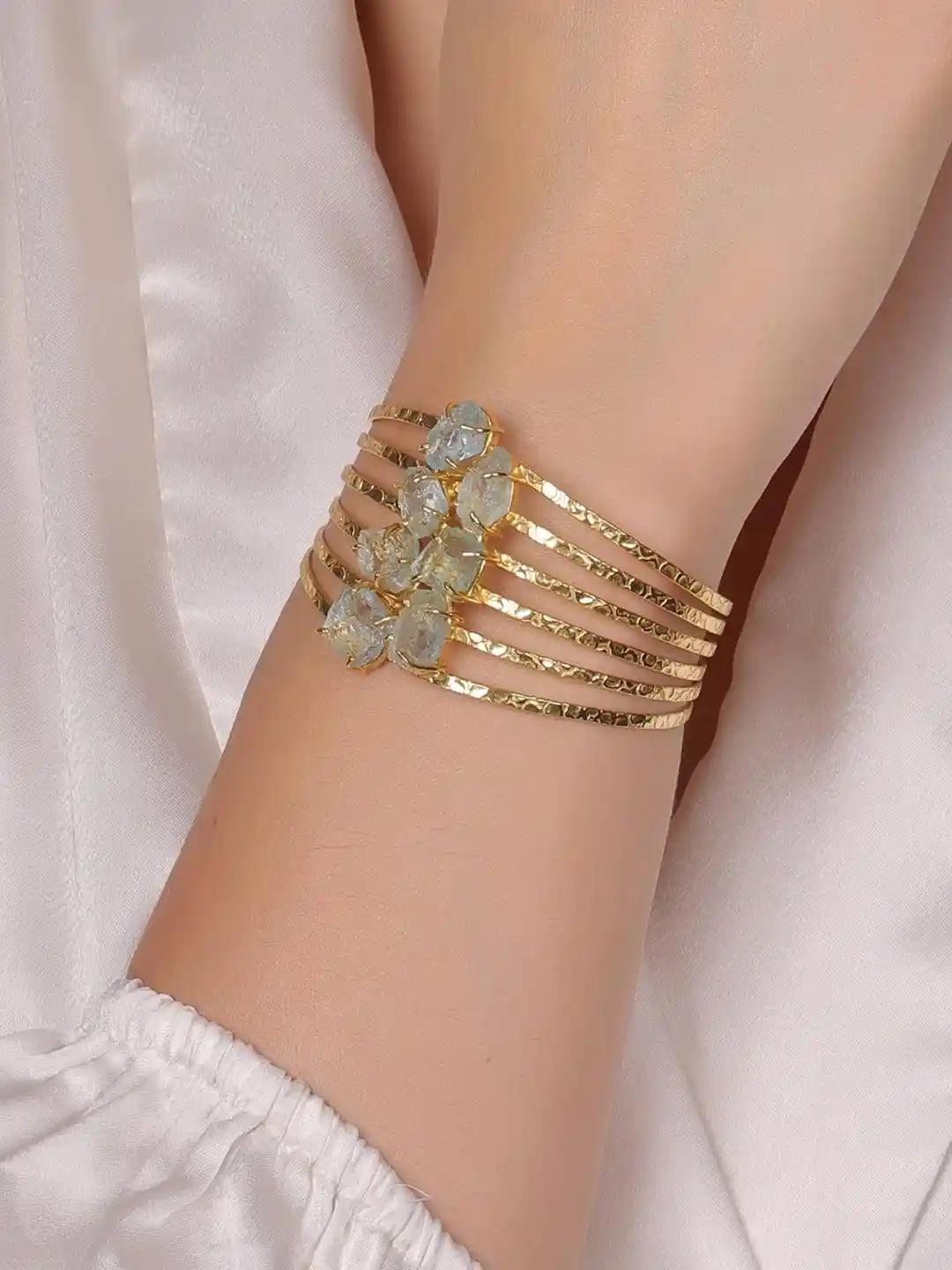 Modern Gold Bracelet Designs For Ladies Dua Gold-Plated Brass Bracelet