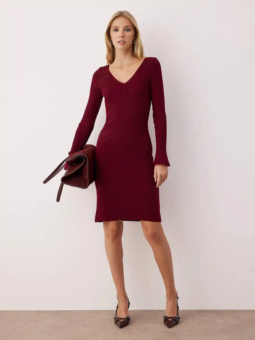Buy Trendyol Women Ribbed V-Neck Long Sleeve Sheath Dress