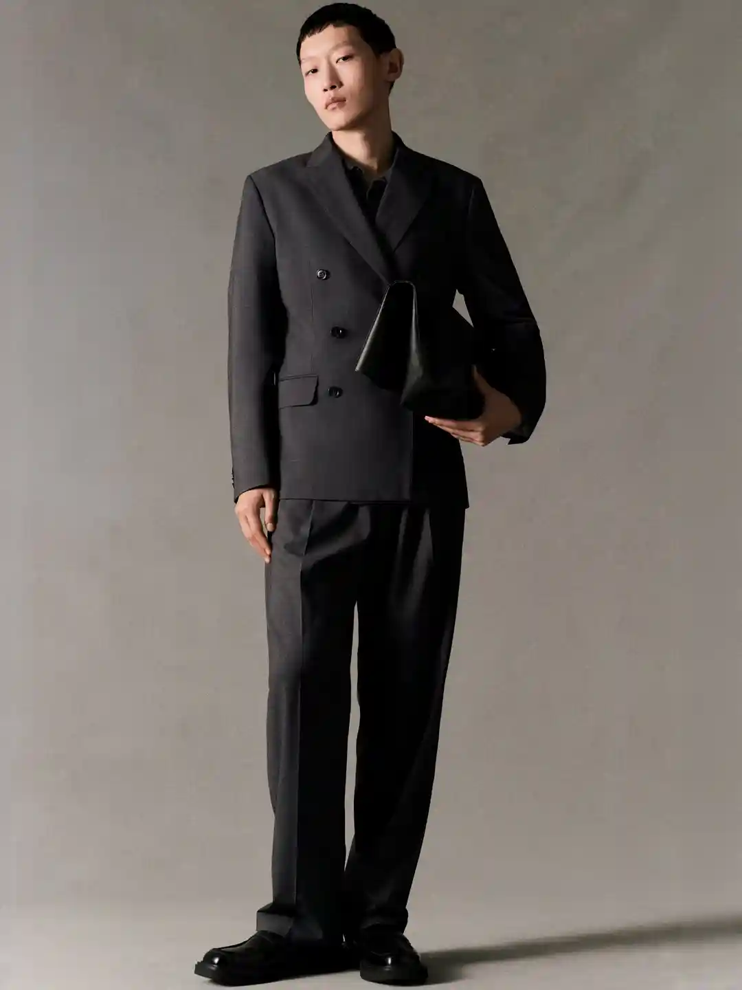 Buy H&M Relaxed Fit Suit Trousers Trousers for Men 32349209 Myntra