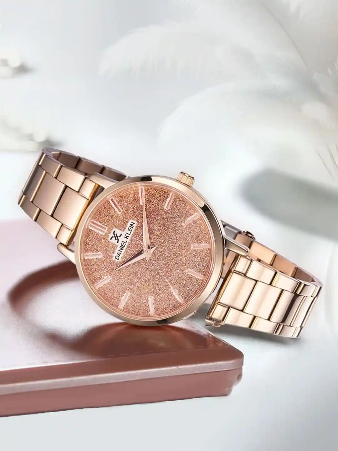 Daniel Klein Premium Women Gold-Toned Analogue Watch DK11800-4