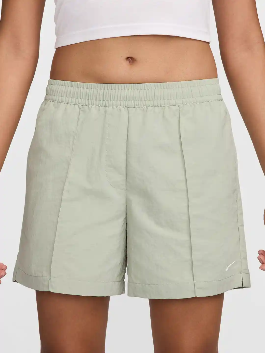 Nike Sportswear Everything Wovens Women's Mid-Rise Shorts