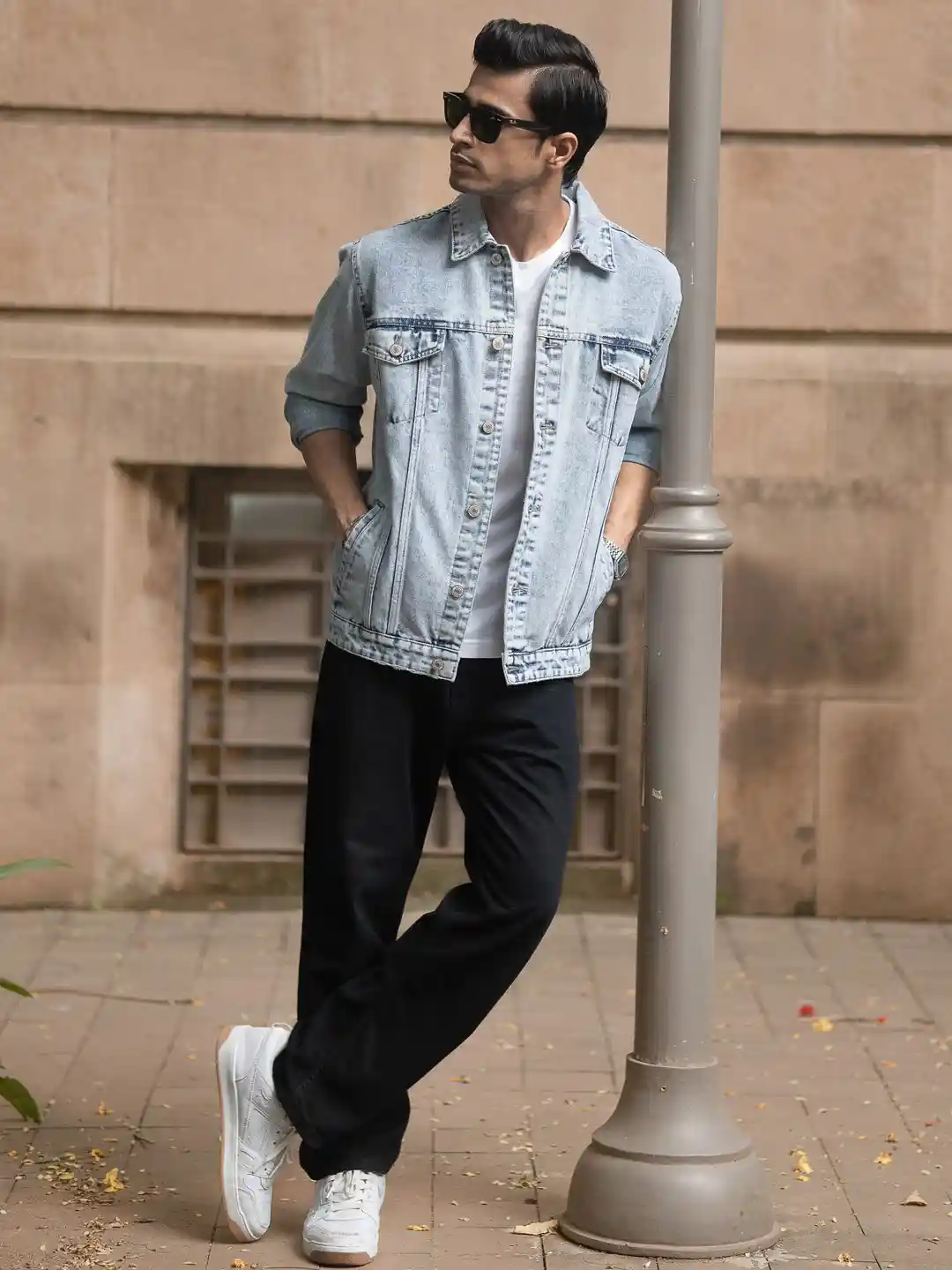 Buy Powerlook Men Spread Collar Washed Washed Denim Jacket