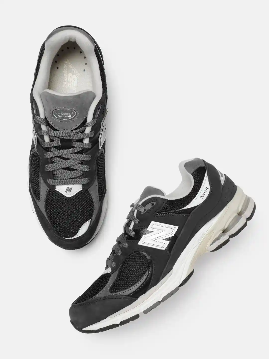 New Balance Men 2002 Sneakers