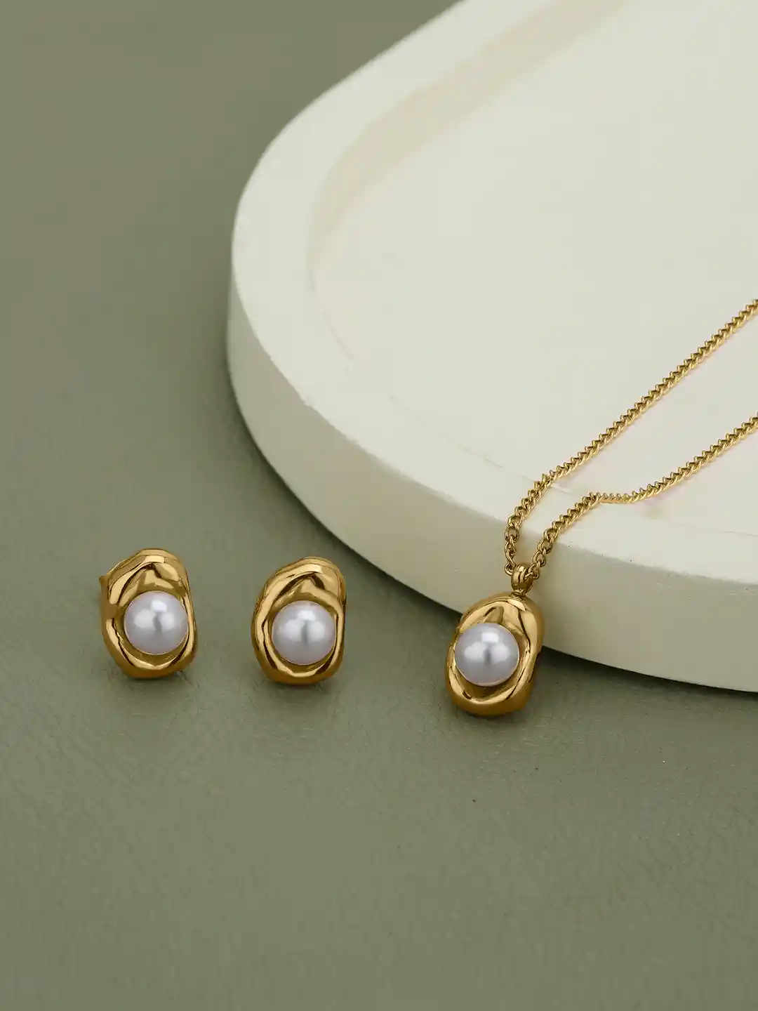 Carlton London Gold Plated Freshwater Pearl Necklace and Earring Set