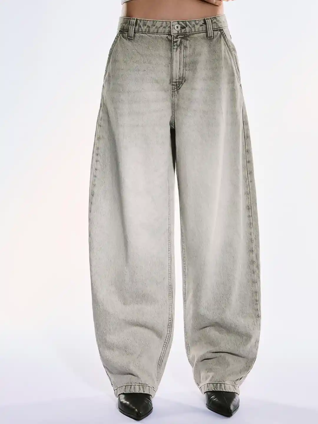 Buy Bershka Pure Cotton Balloon Fit Baggy Jeans Jeans for Women