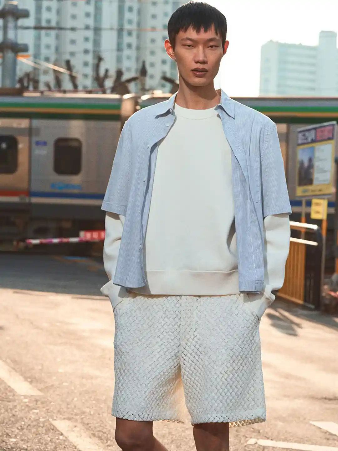 Buy H&M Relaxed Fit Crochet-Look Shorts Shorts for Men 36769537