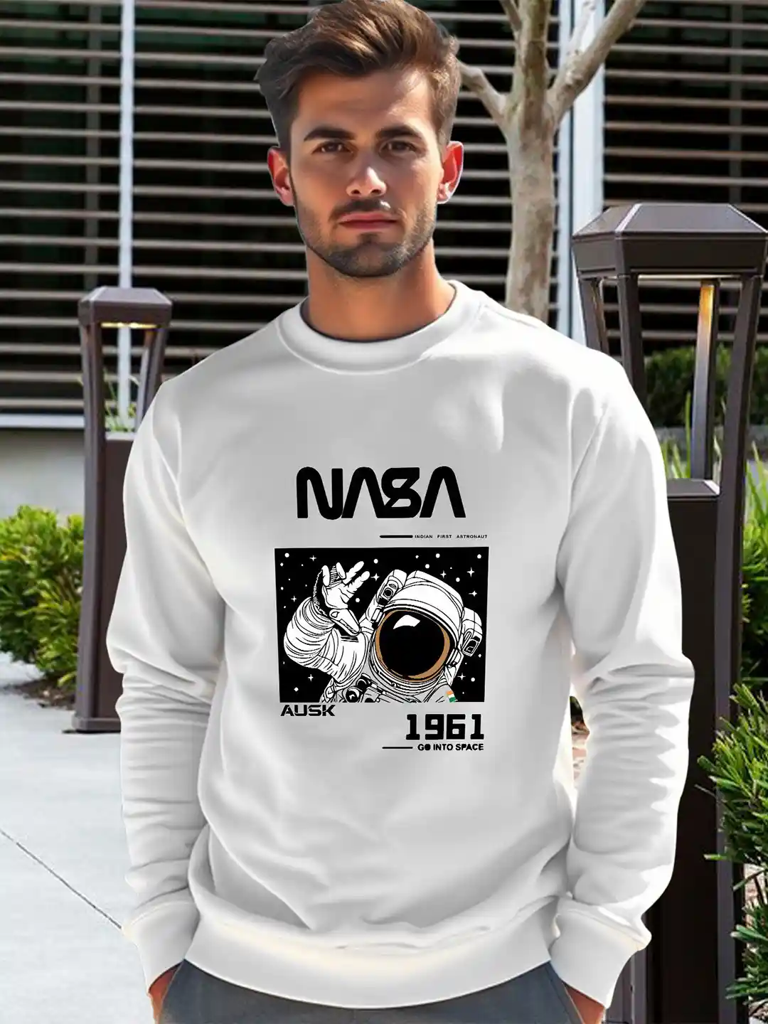 Buy AUSK Men Graphic Printed Round Neck Full Sleeve Sweatshirt