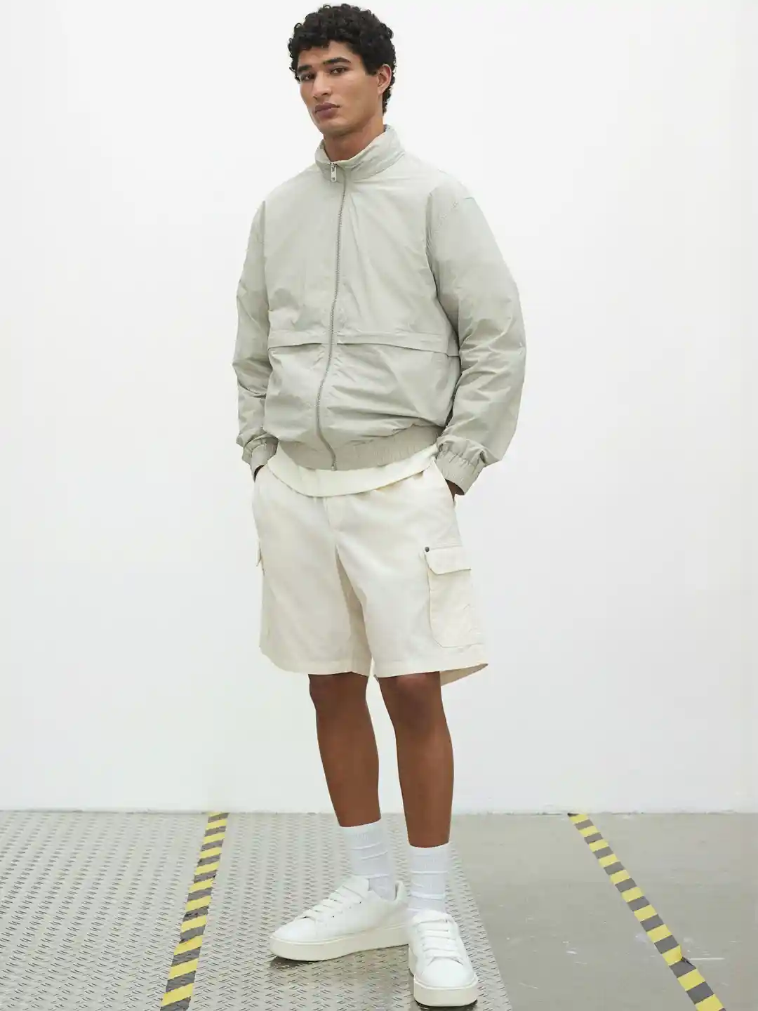 Buy H&M Relaxed Fit Cargo Shorts Shorts for Men 33191643 Myntra