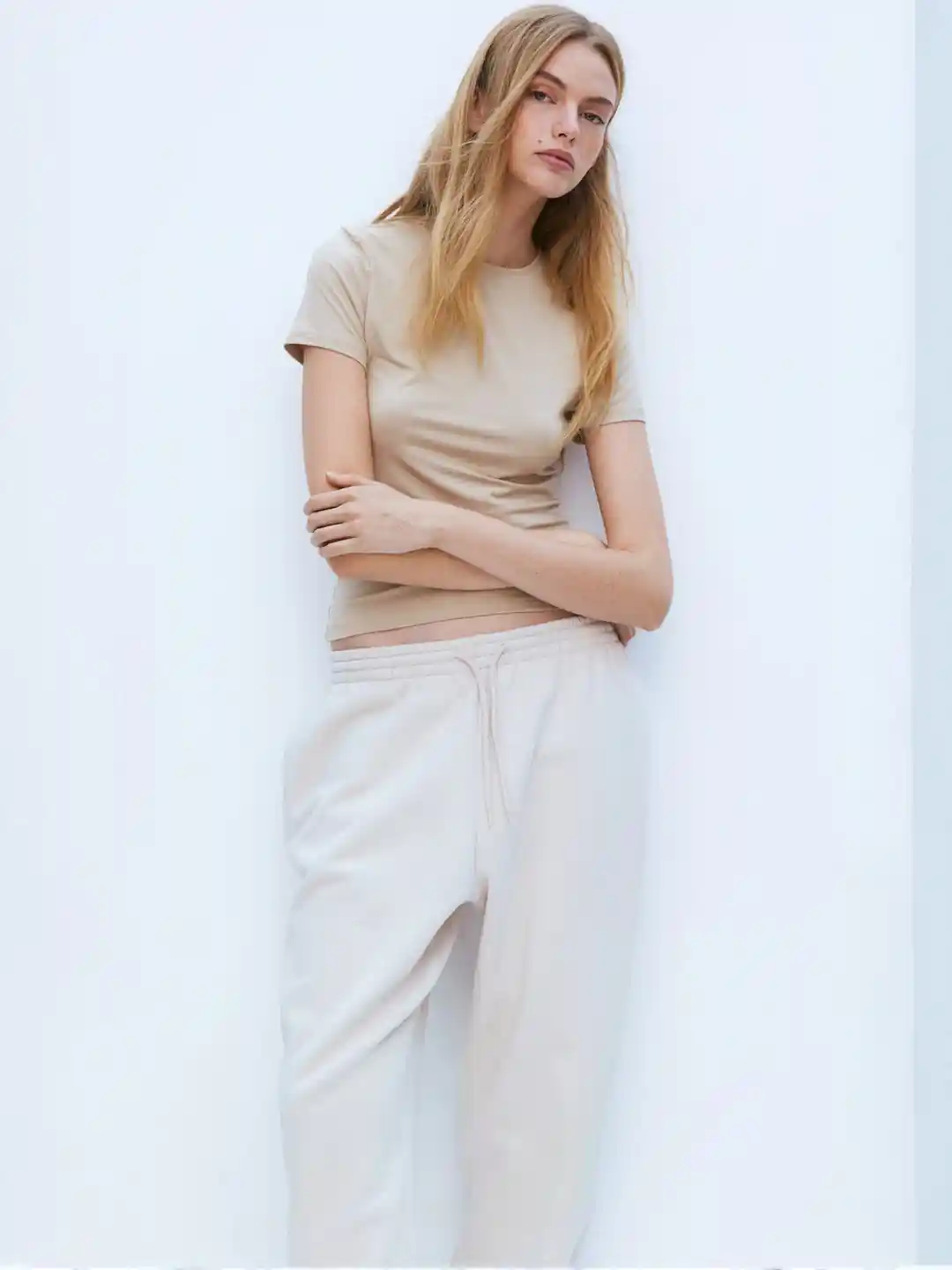 Buy H&M Fitted T-Shirt Tshirts for Women 32226038 Myntra