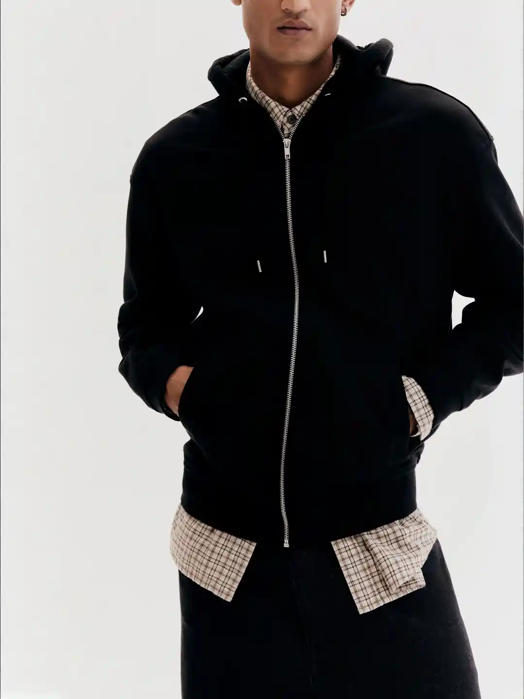 Buy H&M Men Black Solid Relaxed Fit Zip-Through Hoodie