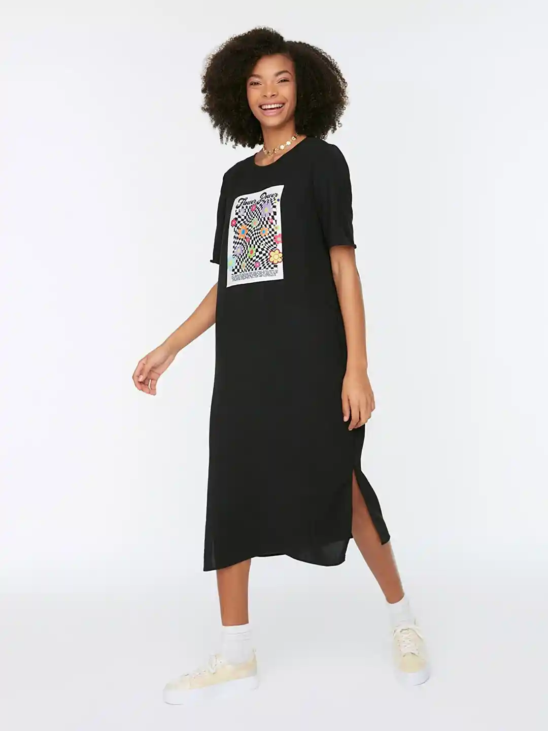 Buy Trendyol Women Black Graphic Printed T-shirt Midi Dress