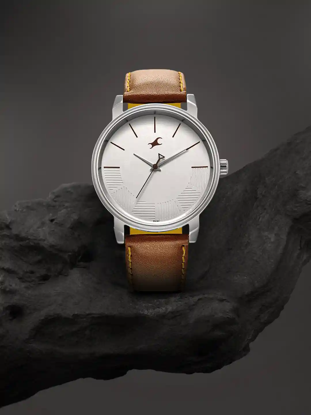 Fastrack Men Brown Brass Dial And Leather Straps Analogue Watch 3291SL02  Fastrack Stunners