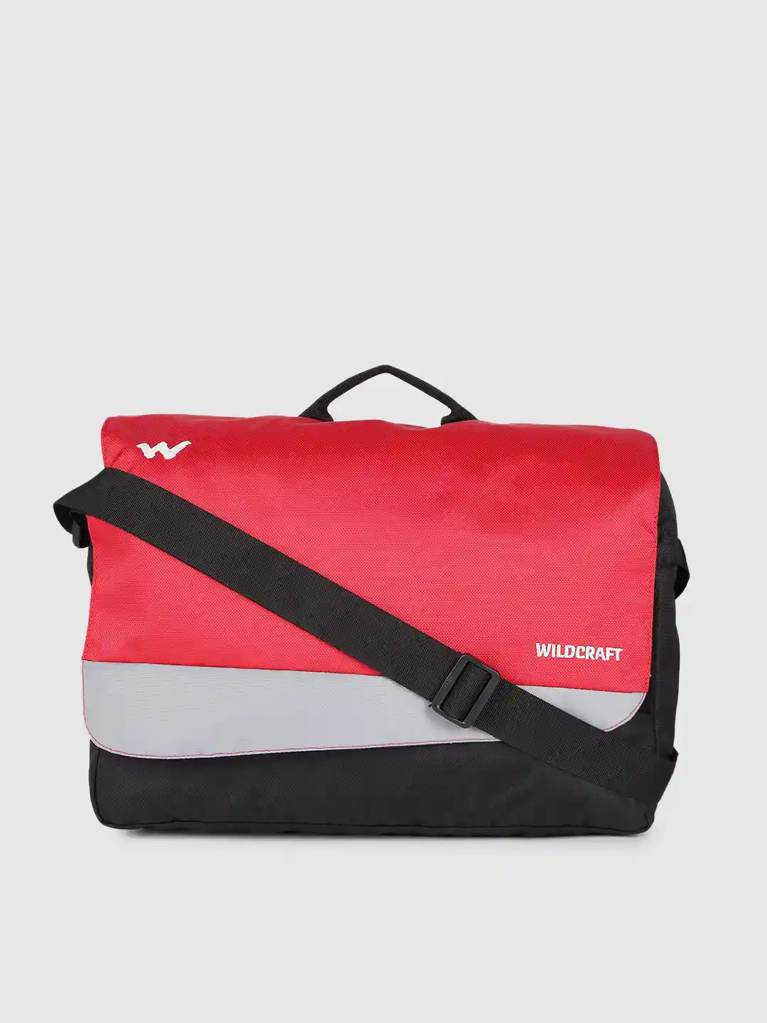 Buy Wildcraft Unisex Red Black Messenger Colourblocked
