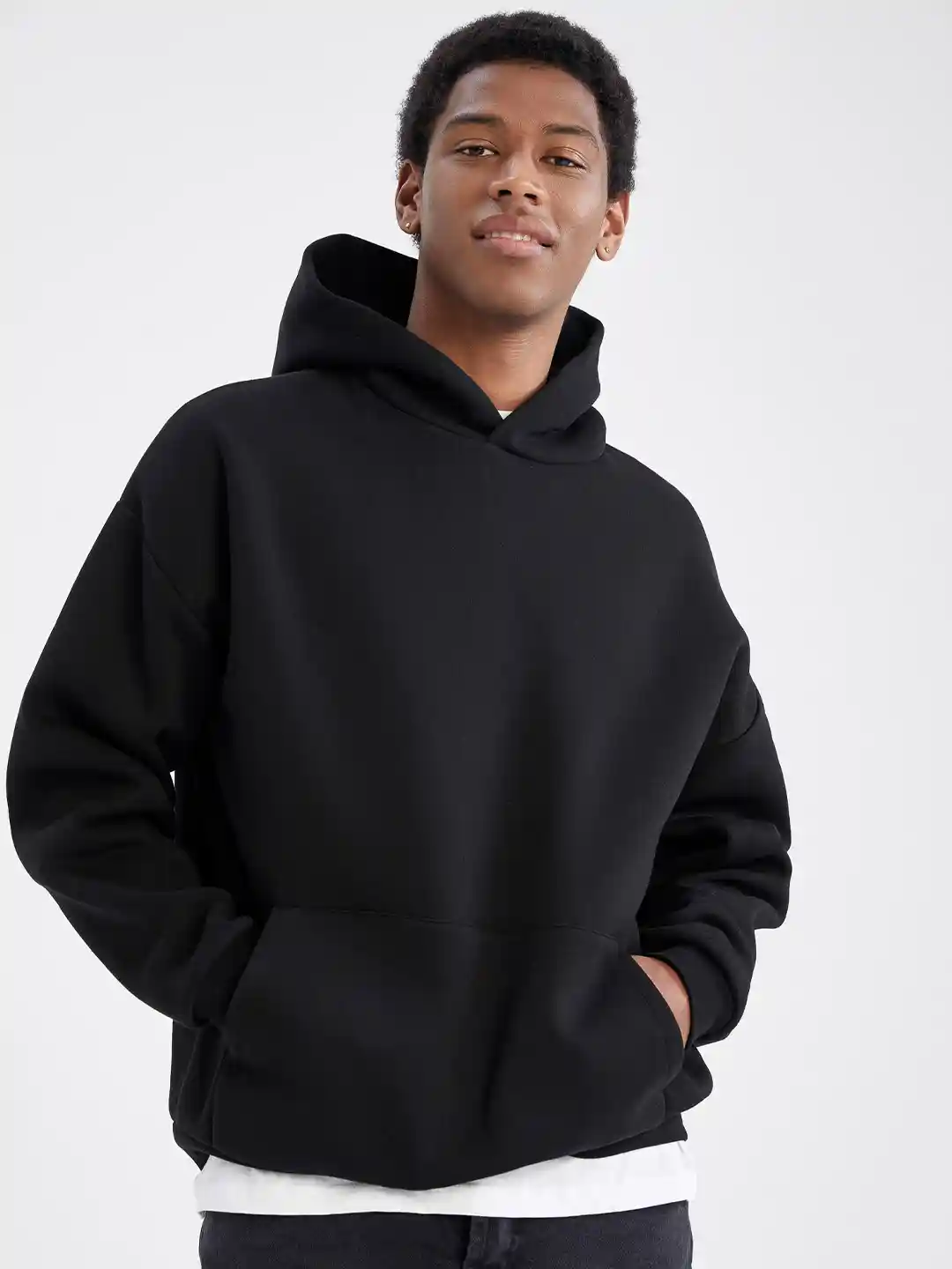Buy DeFacto Men Black Hooded Sweatshirt Sweatshirts for Men
