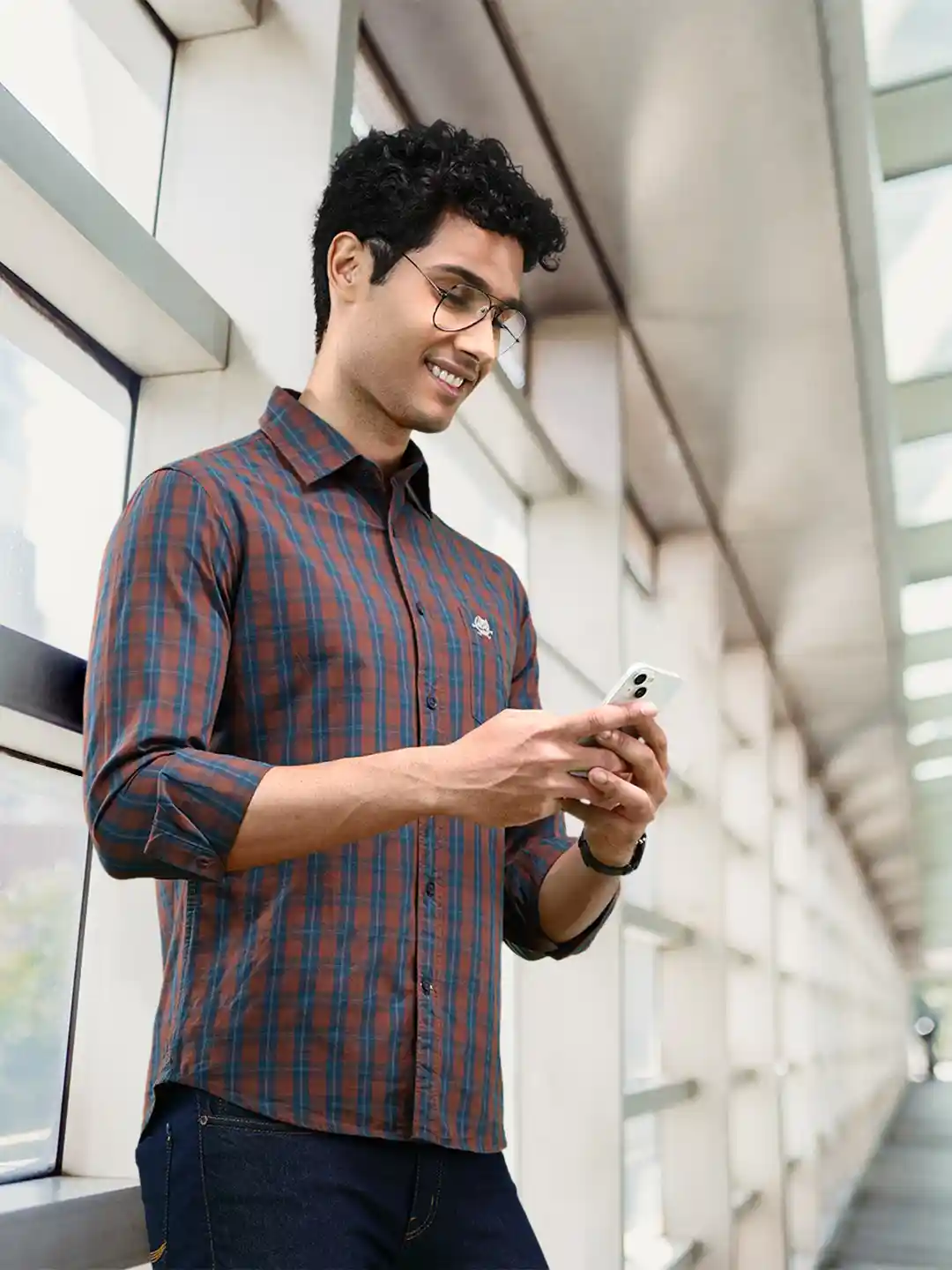 Casual Maroon Shirt Blue Jeans HASINI Fashion Men Solid Casual