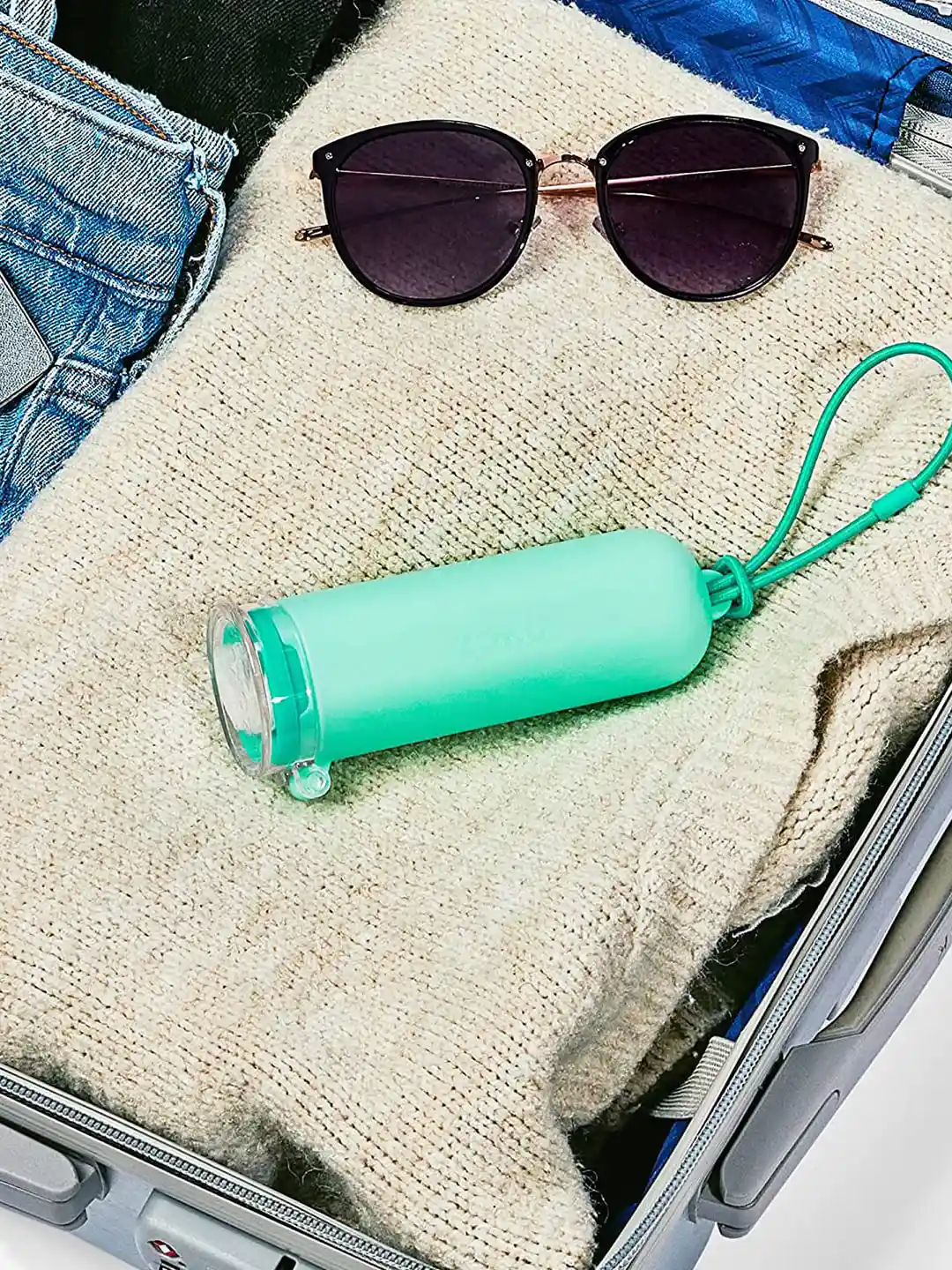 Buy ZOKU Teal Green Pocket Wipe Dispenser 18 Wipes Facial