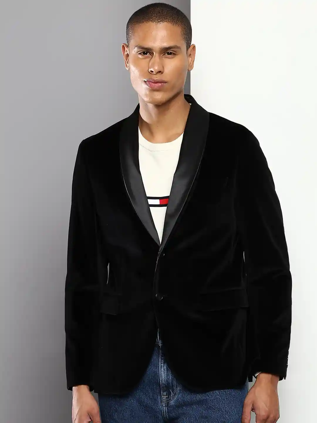 Buy Tommy Hilfiger Men Black Solid Single-Breasted Pure Cotton