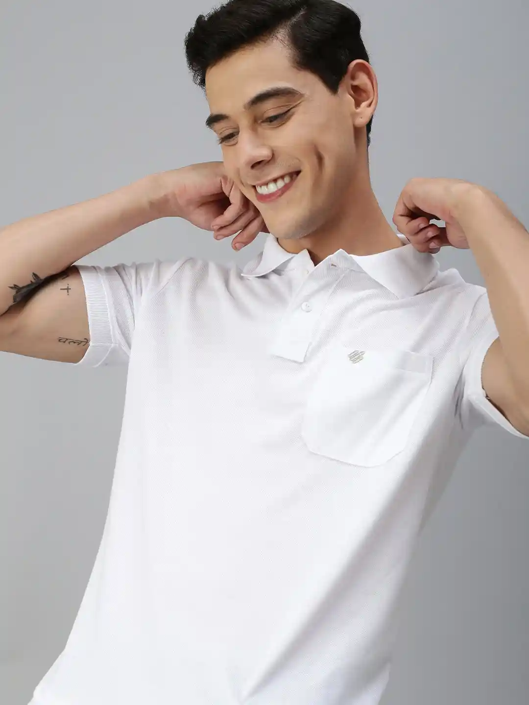 Buy ONN Men White Solid Polo Collar T-shirt Tshirts for Men