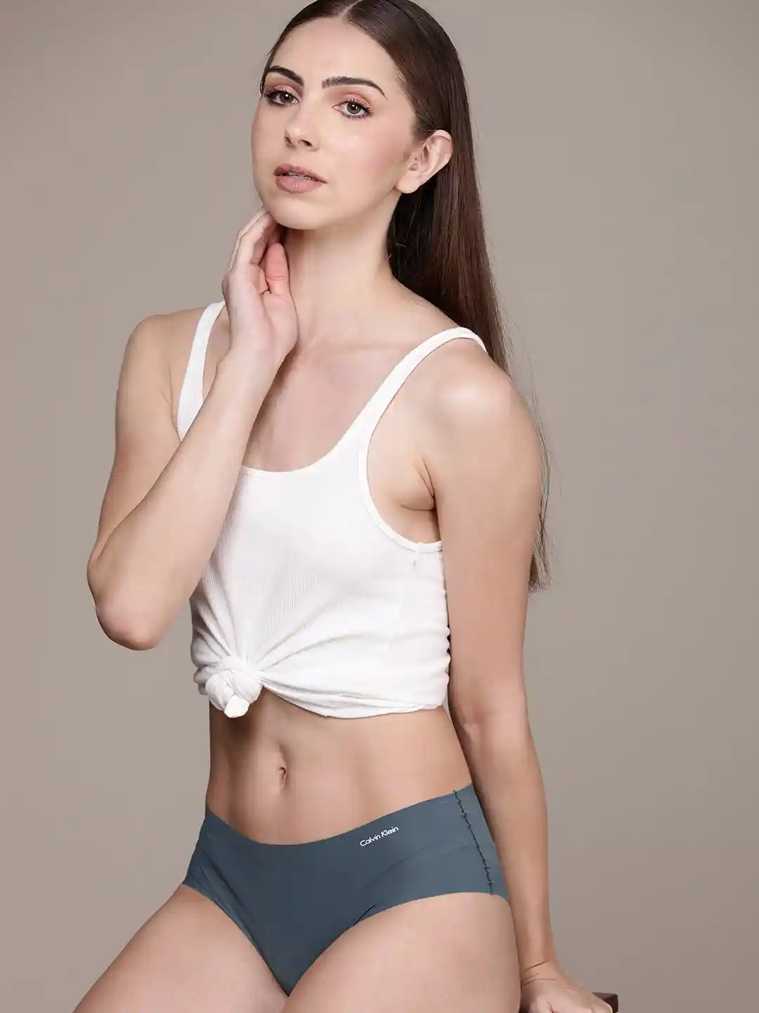 Buy Calvin Klein Underwear Women Seamless Solid Hipster Briefs