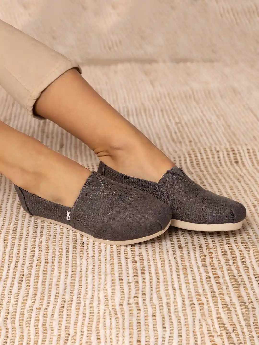 Buy TOMS Women Lightweight Canvas Slip-on Espadrilles Casual