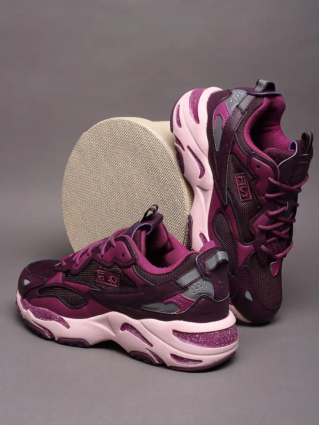 Buy FILA Women Ray Tracer Apex Running Shoes Sports Shoes for - Main Image