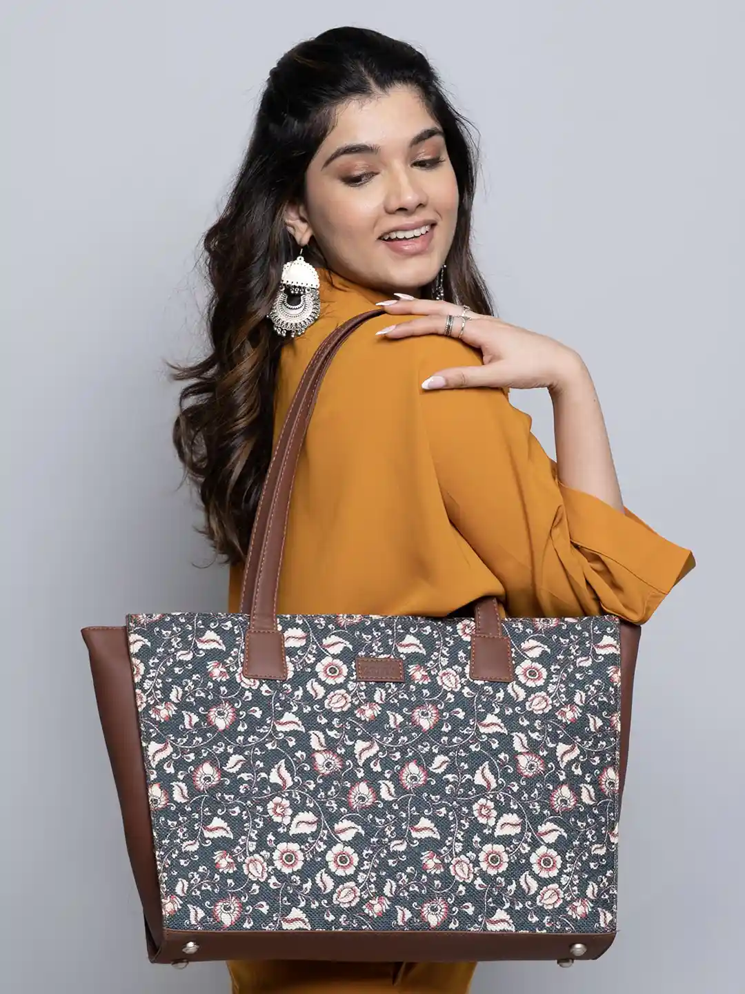 ZOUK Floral Printed Structured Tote Bag