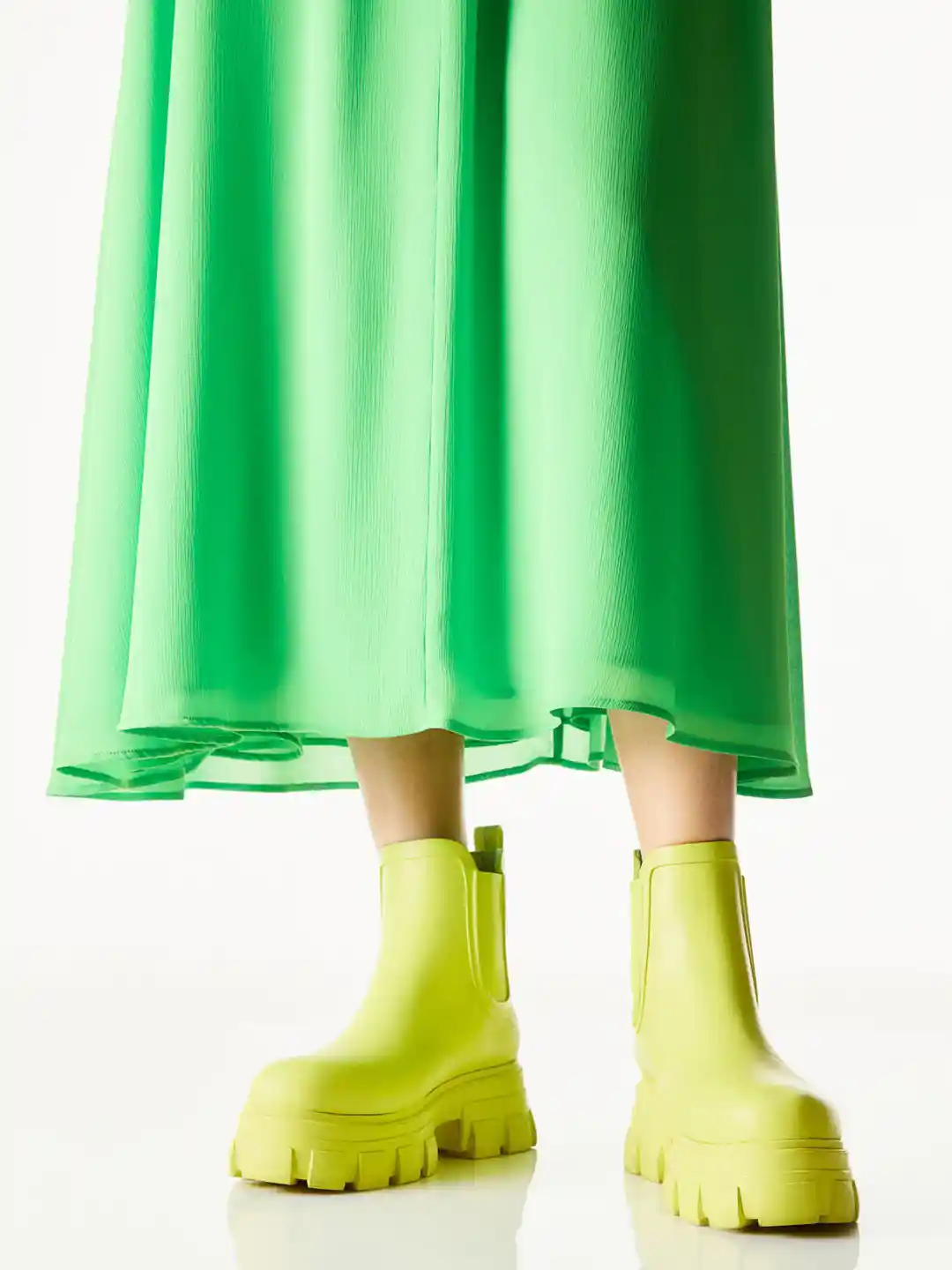 Buy H&M Women Chunky Rubber Boots Boots for Women 22255326 Myntra