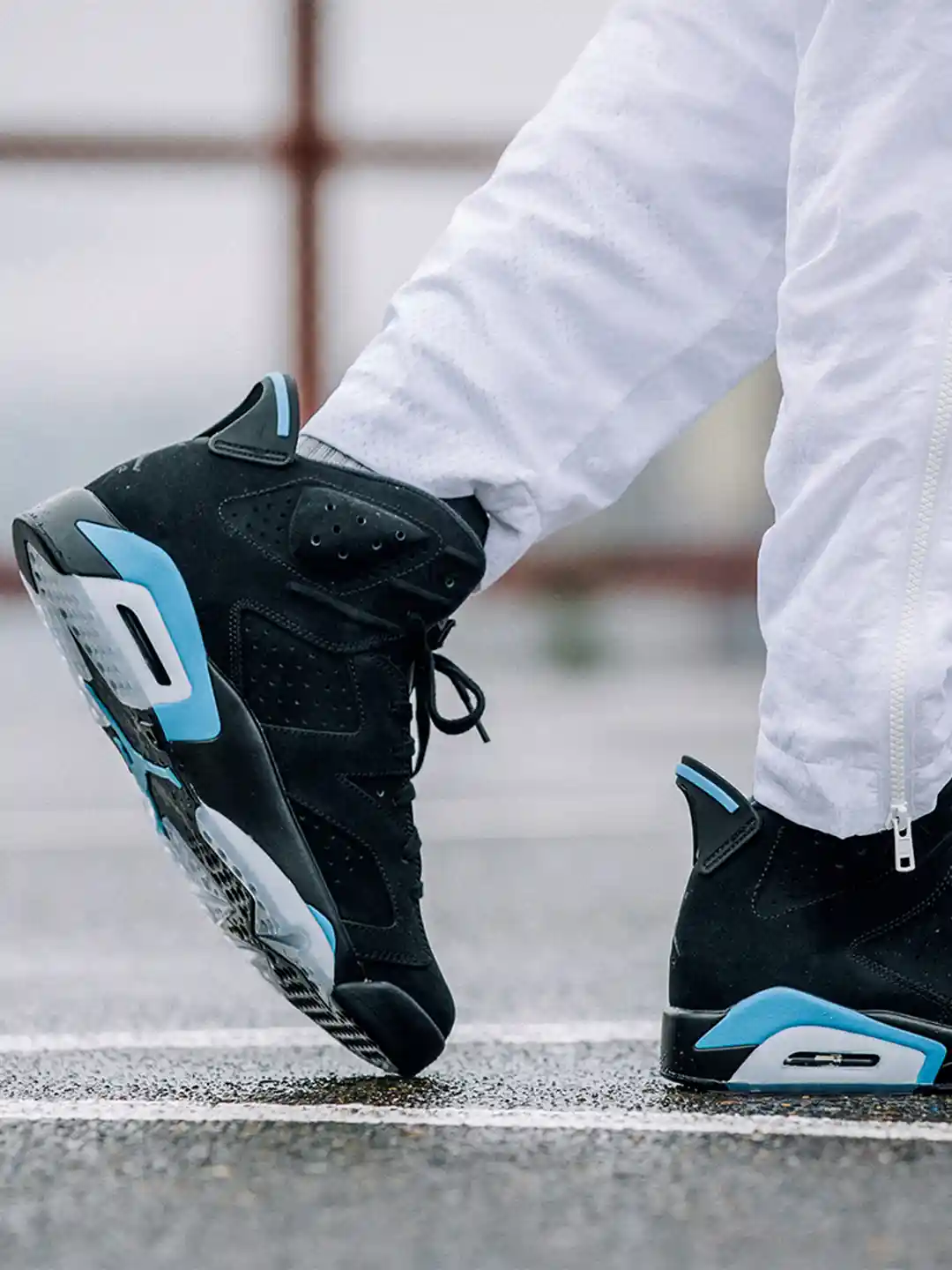 Buy Nike Men Black Leather High-Top AIR JORDAN RETRO Basketball