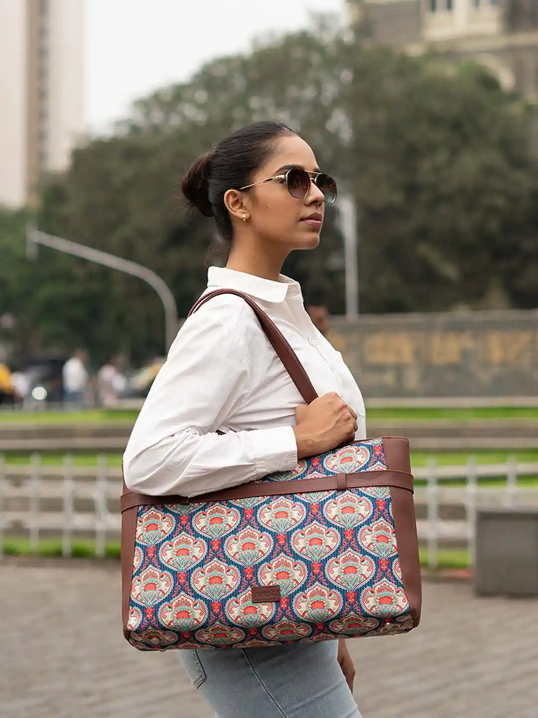 Buy ZOUK Printed Structured Jute Laptop Shoulder Tote Bag