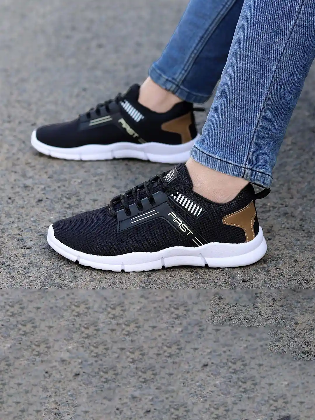 aadi Men Woven Design Lightweight Comfort Insole Mesh Contrast Sole Sneakers