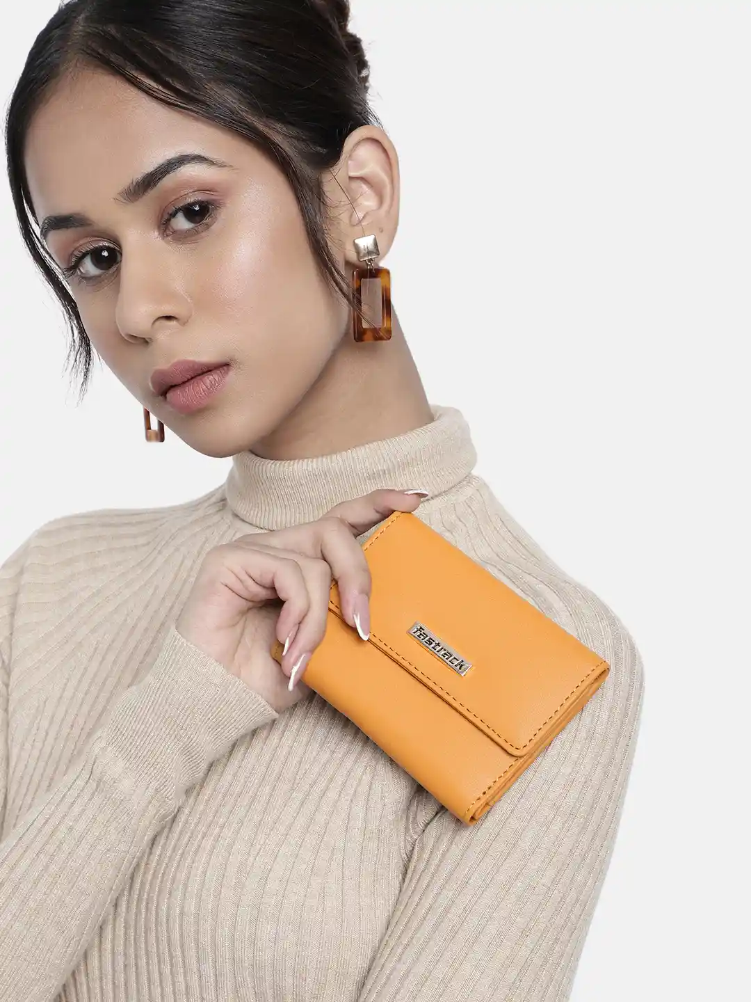 Buy Fastrack Women Solid Three Fold Wallet Wallets for Women