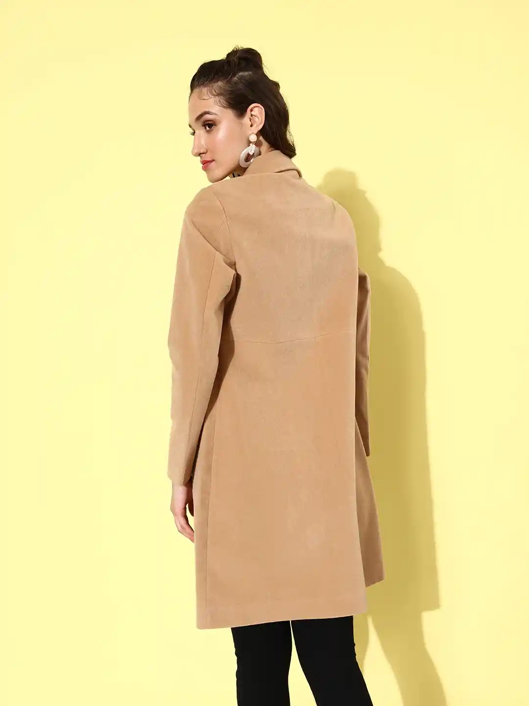 ジャケット・アウター theredthread fur embroidery trench short THEREDTHREAD / ザレッドスレッド】S fur embroidery trench short