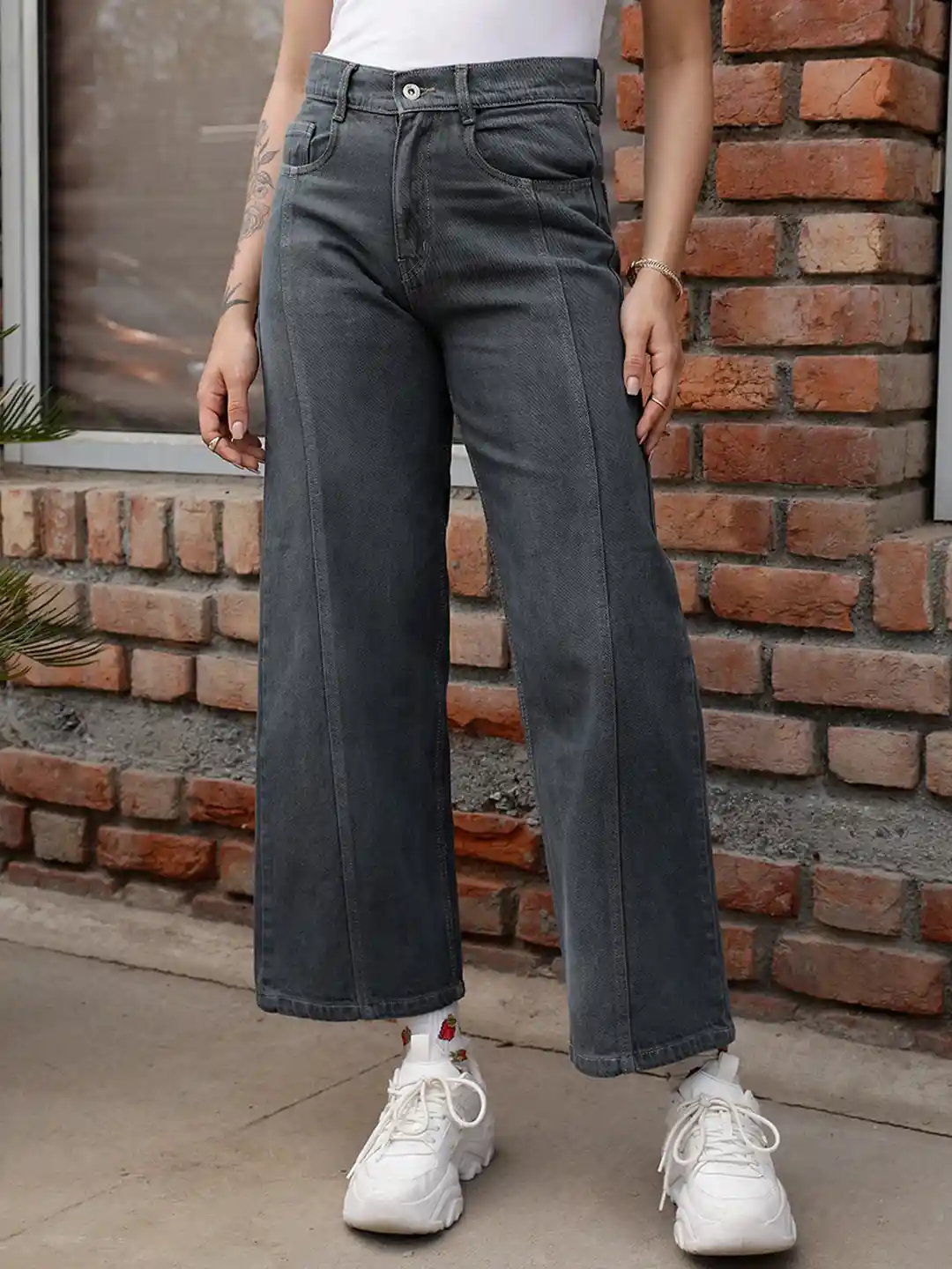 STREET Women Grey Jean Wide Leg Fit High-Rise Clean Look Light Fade Jeans