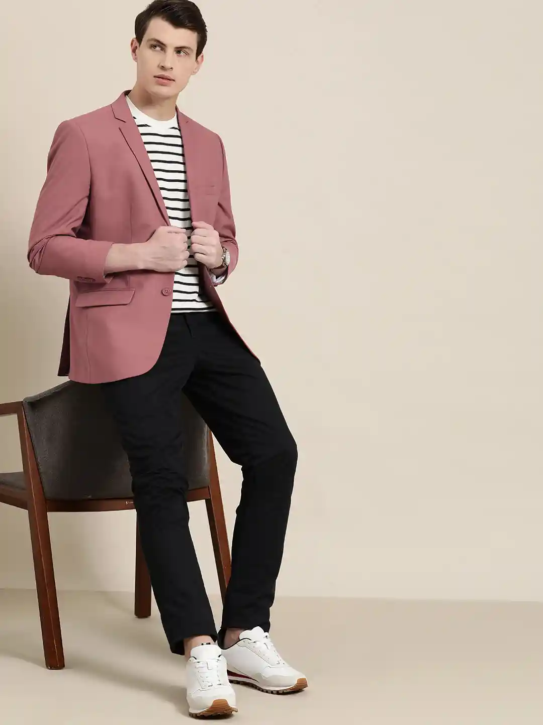 Buy INVICTUS Men Notched Lapel Slim Fit Single-Breasted Blazer