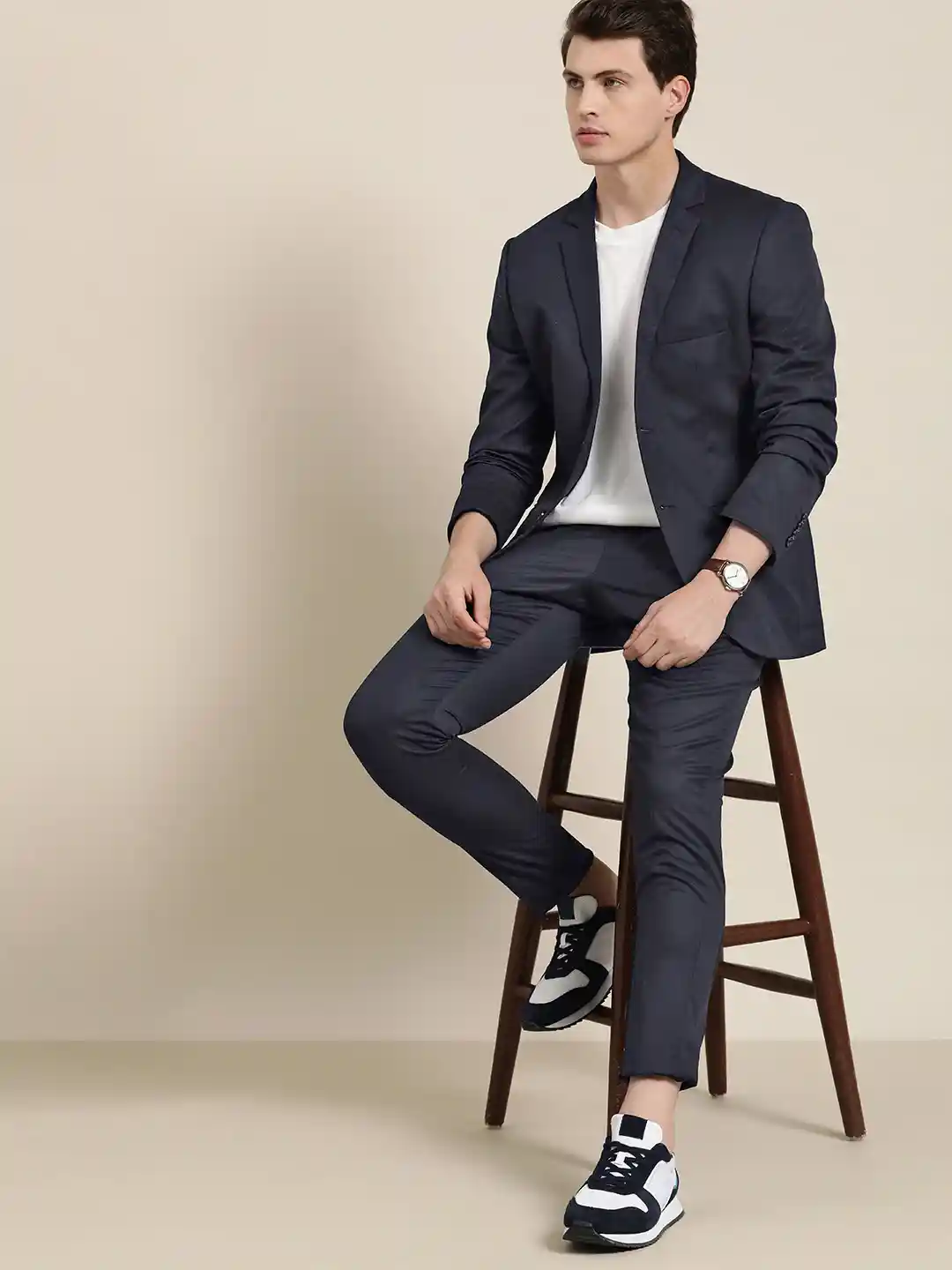 Buy INVICTUS Men Slim Fit Single-Breasted 2-Piece Casual Suit