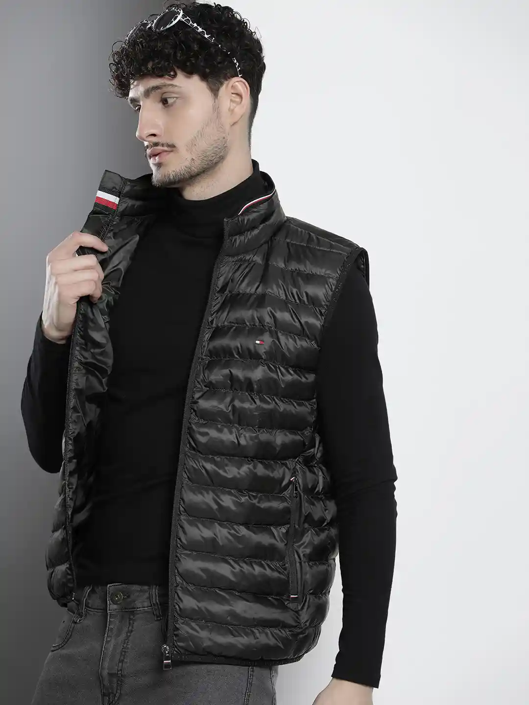 Tommy Hilfiger Mens Vest Tommy Hilfiger Men's Black Solid Quilted